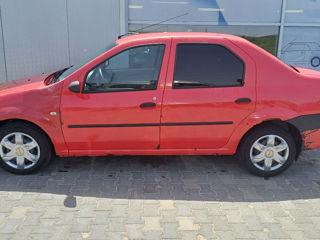 Dacia Logan foto 2