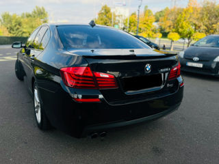 BMW 5 Series foto 4