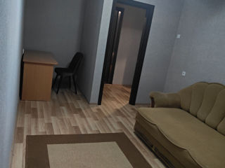 Apartament cu 2 camere, 45 m², Botanica, Chișinău foto 2