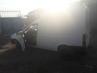 Ford Courier foto 4