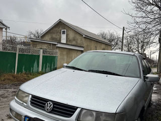 Volkswagen Passat foto 3