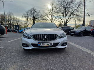 Mercedes E-Class foto 2