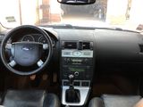 Ford Mondeo foto 8