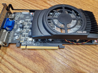 ASUS Radeon HD 5770 1GB GDDR5 foto 2