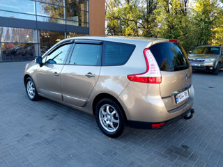 Renault Grand Scenic foto 3