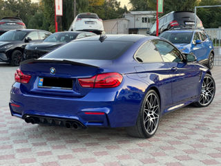 BMW M4 foto 4