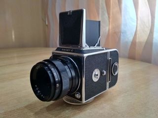 Салют-С советская копия легендарного Hasselblad. Средний формат кадр 6х6, 120мм плёнка. foto 4