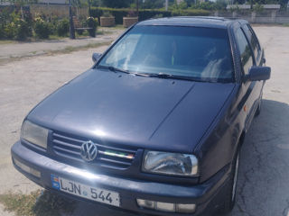 Volkswagen Vento foto 5