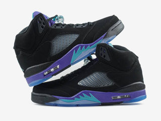 Nike Air Jordan 5 Retro Black/Violet foto 2