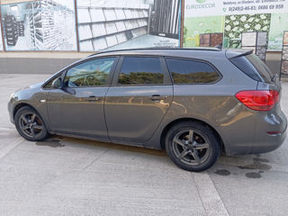 Opel Astra foto 2