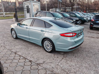 Ford Fusion foto 8