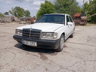 Mercedes 190 foto 6