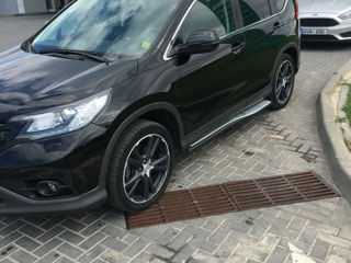 Honda CR-V foto 2