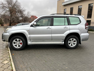 Toyota Land Cruiser Prado foto 4