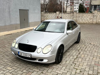 Mercedes E-Class foto 6