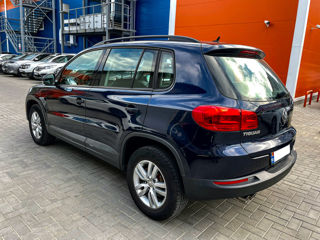 Volkswagen Tiguan foto 1