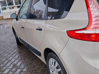 Renault Grand Scenic foto 4