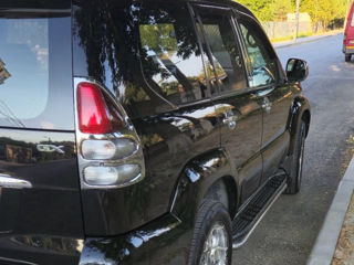 Toyota Land Cruiser Prado foto 9