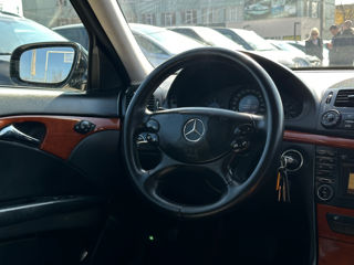 Mercedes E-Class foto 12