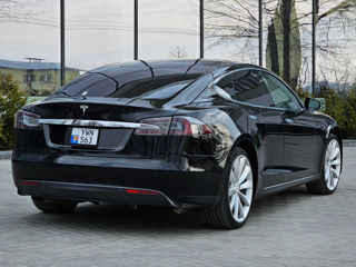 Tesla Model S foto 4