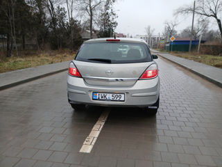 Opel Astra foto 9