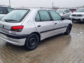 Peugeot 306 foto 8