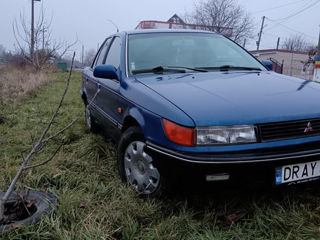 Mitsubishi Lancer foto 3