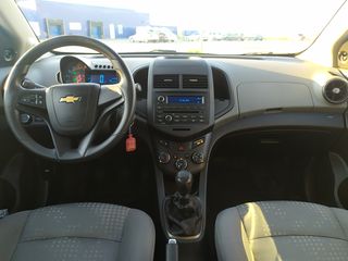 Chevrolet Aveo foto 6