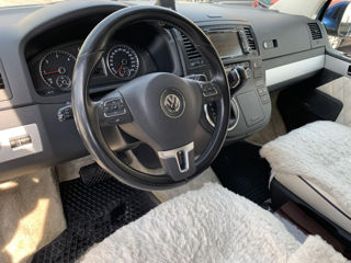 Volkswagen Multivan foto 9