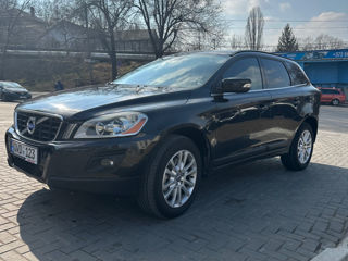 Volvo XC60 foto 1