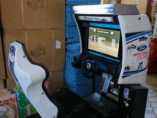 Детский игровой автомат-симулятор автогонок б.у не рабочий 250 евро. foto 4