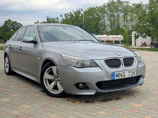 BMW 5 Series foto 2