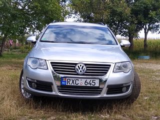 Volkswagen Passat foto 2