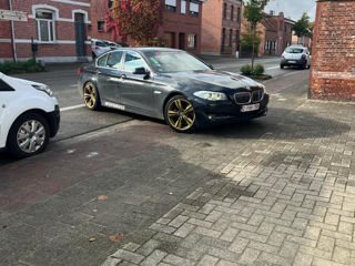 BMW 5 Series foto 2