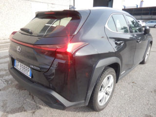 Lexus UX foto 3