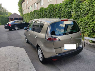 Renault Scenic foto 2