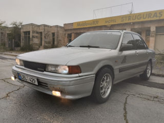 Mitsubishi Galant foto 2