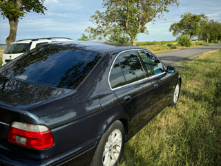 BMW 5 Series foto 10