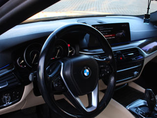 BMW 5 Series foto 8