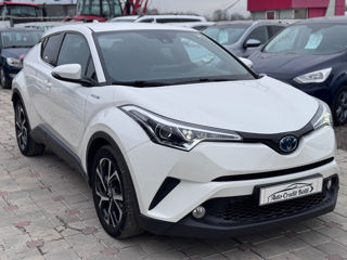 Toyota C-HR foto 3