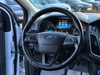 Ford Focus foto 9