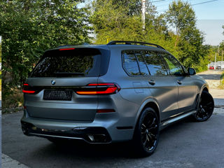 BMW X7 foto 3