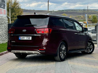 KIA Carnival foto 5