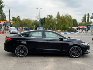 Ford Fusion foto 4