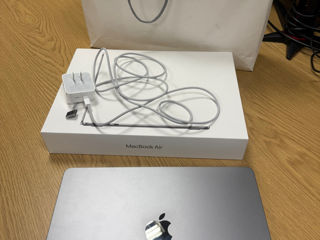 MacBook Air M3 16/512 foto 3