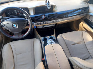 BMW 7 Series foto 10