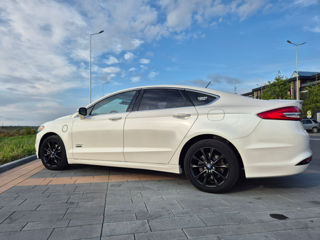 Ford Fusion foto 3