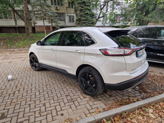 Ford Edge foto 2