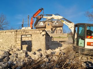 Demolare construcții / снос зданий foto 2