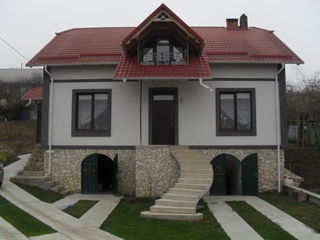 casă la Costești foto 8
